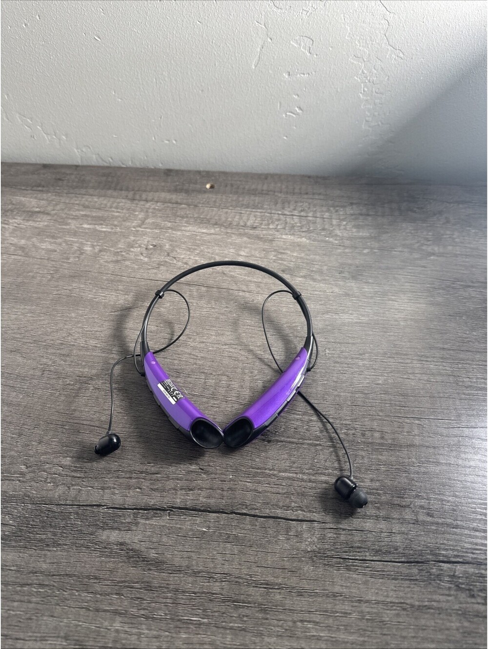 LG Tone Pro HBS-750 Wireless Stereo Headset, Bluetooth 3.0, Music / Talk, Purple